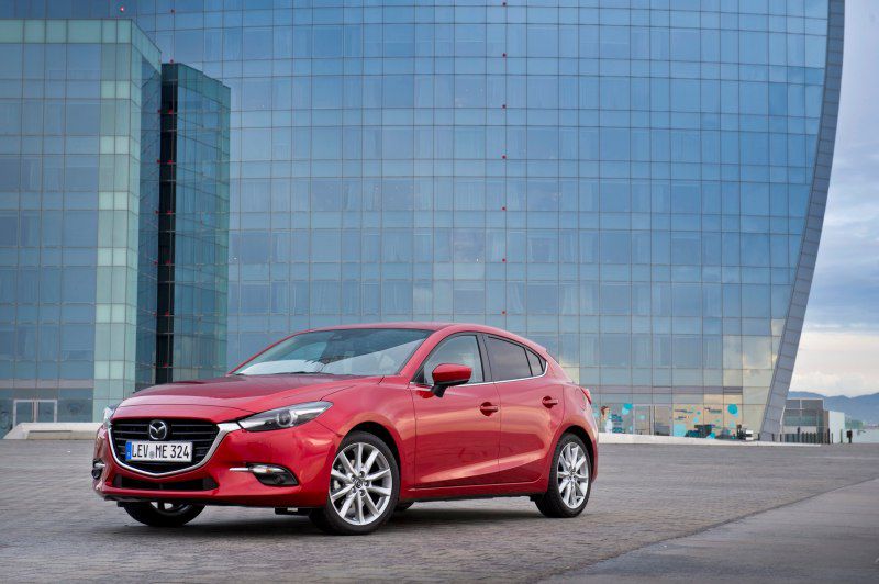 Mazda 3 III Hatchback (BM, facelift 2017) 2.2 SkyActivD (150 Hp)